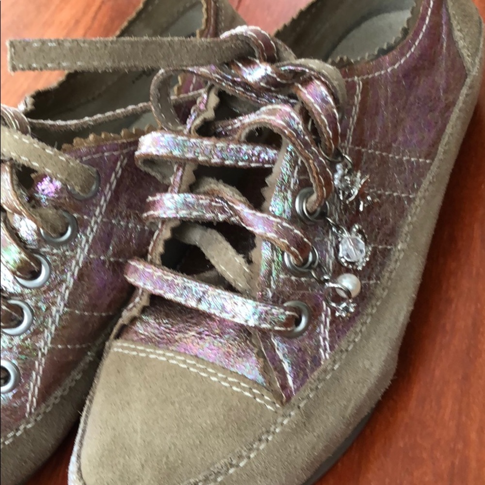 Hype walking sneakers